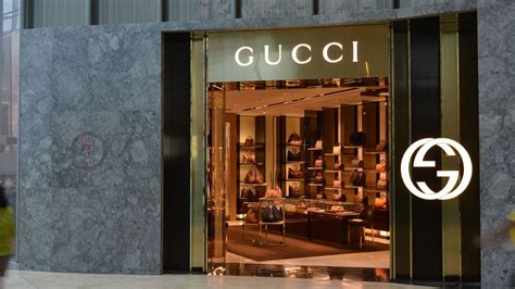 guadagno commesso gucci